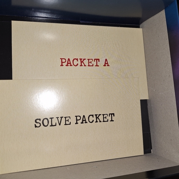 A Hasbro Clue Treachery at Tudor Mansion. Pre-owned but in good shape. Complete - Picture 8 of 9